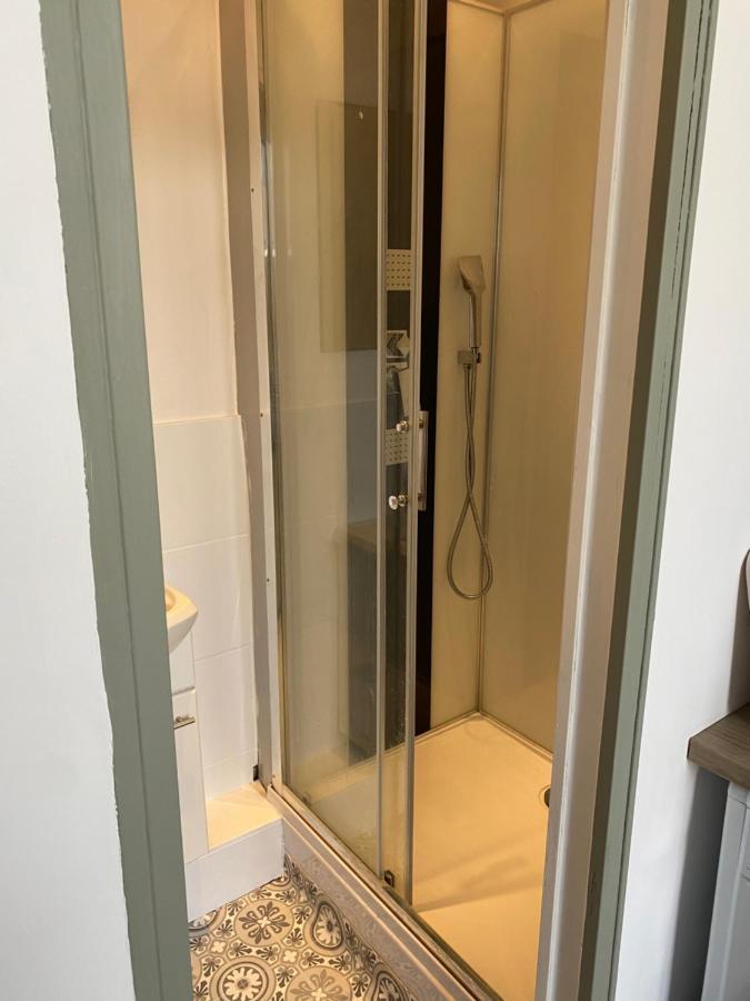 Apartment Centre